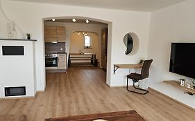 Wohnung-Nummer-4